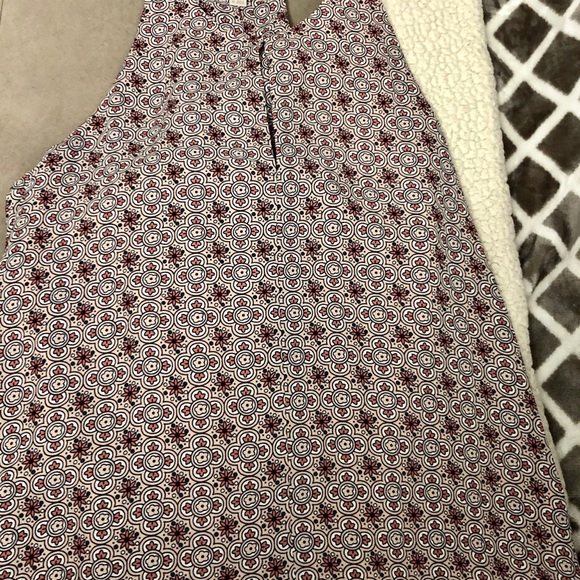 LOFT keyhole spring printed sleeveless blouse - Picture 7 of 7